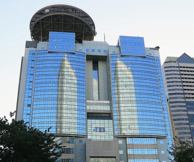元刑事「けんかの通報→家に行く→どちらも冷静になっていてけががない→家も荒らされた様子はない→これでは逮捕できない」