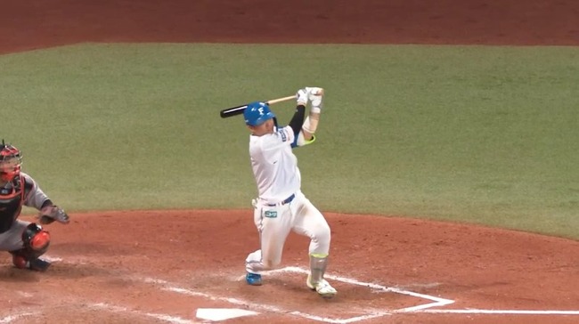 【日本ハム対巨人2回戦】日本ハム・郡司、巨人・大勢から第４号ソロホームラン！２点差に迫る！！