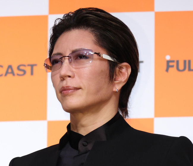 GACKT「異常レベルの社会的制裁。社会から一気に抹殺される流れに強烈な違和感。監督を続けて欲しい」