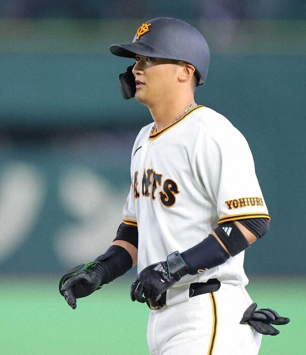【巨人】吉川尚輝の交代理由は下半身の違和感　橋上監督代行「股関節ではない」と古傷再発は否定