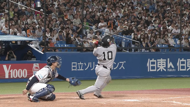 甲斐拓也(300,00,00円)　率.077(13-1)  本1 点1 OPS.385