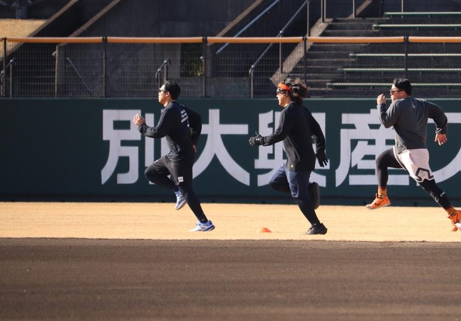 巨人・甲斐拓也さんの自主トレ参加メンバーｗｗ