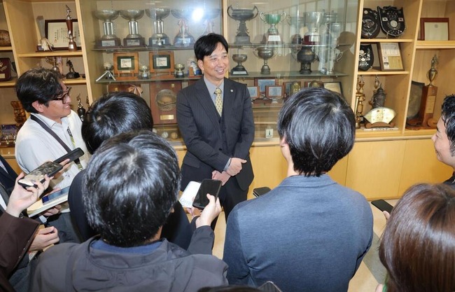 阪神・藤川監督、松井秀喜巨人監督就任に「向かう相手が出来たことが嬉しい。今年は代行だったから」